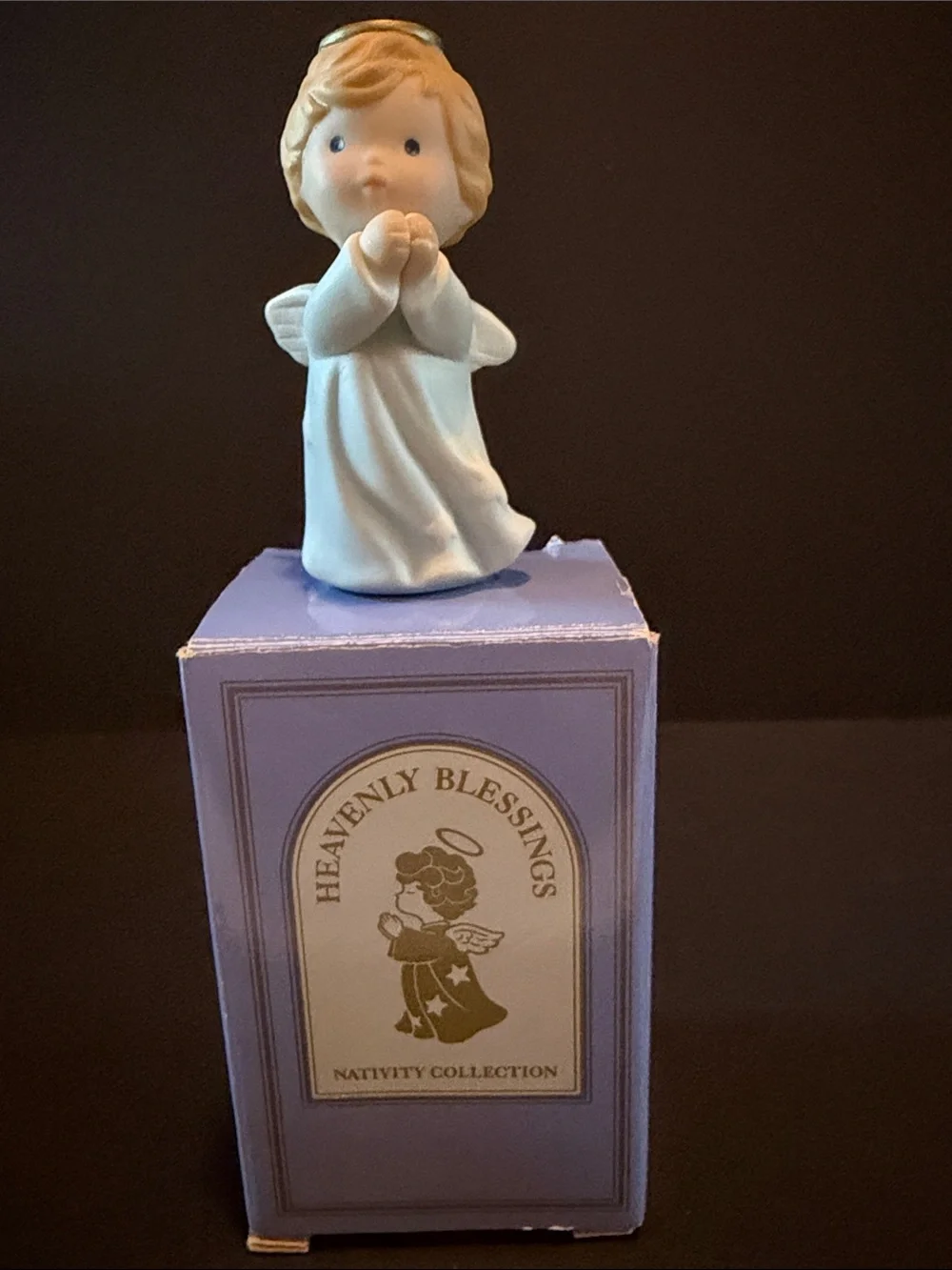 Avon “Heavenly Blessings”Nativity Figurine Set